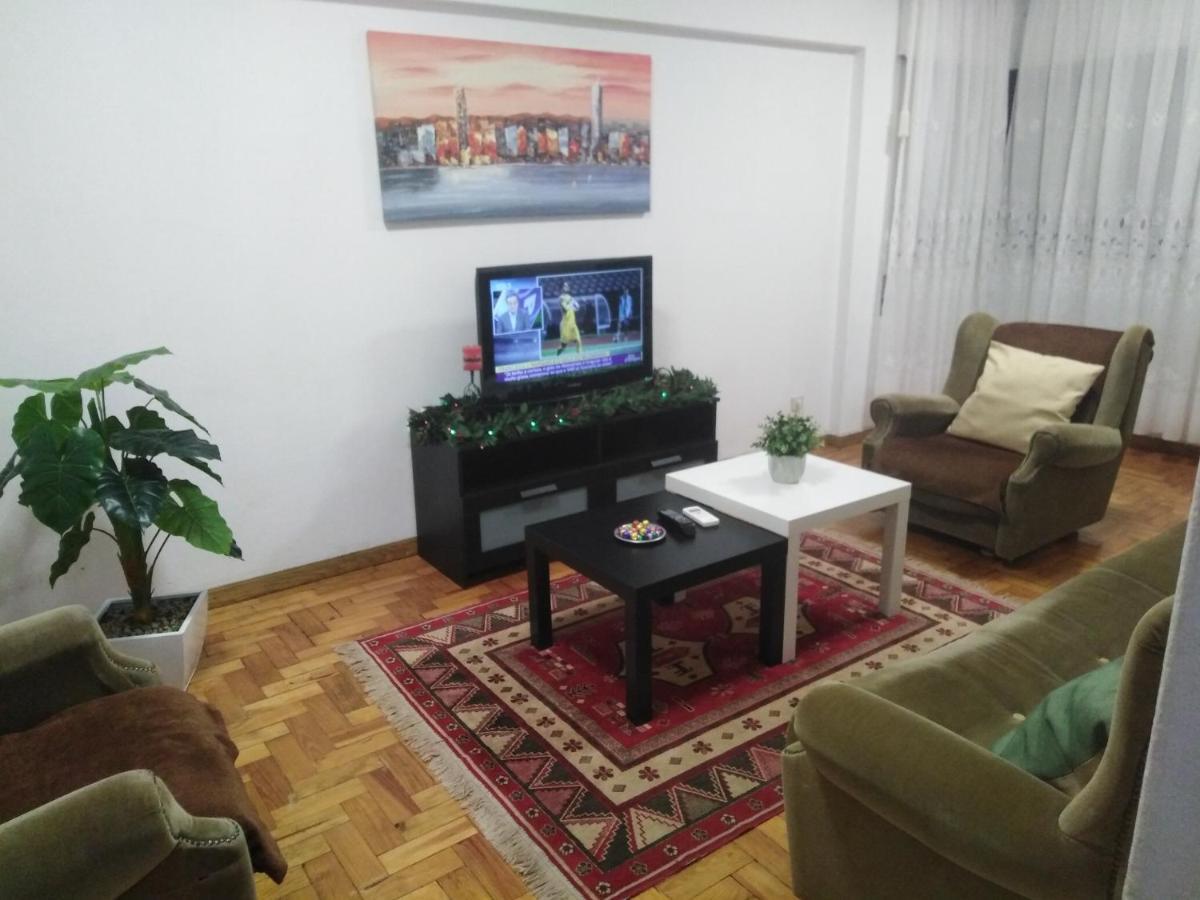 Apartamento Do Silva Mirandela Exteriör bild